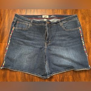 Denim shorts. Size 18.